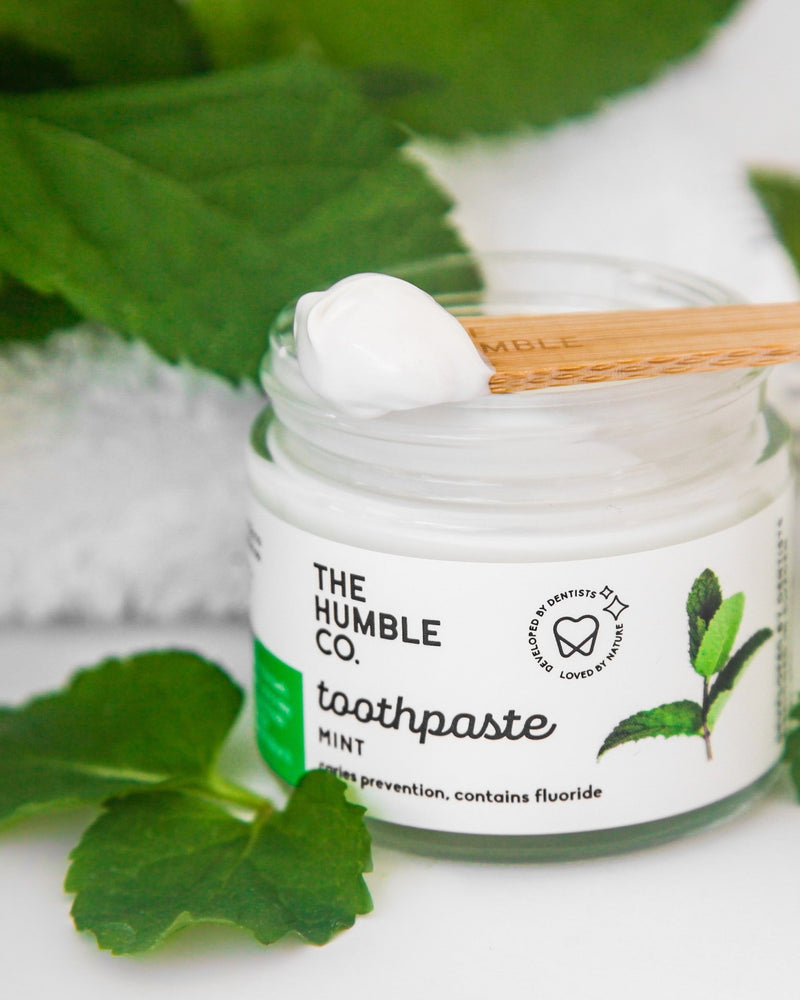 Toothpaste in glass jar – fresh mint - The Humble Co.