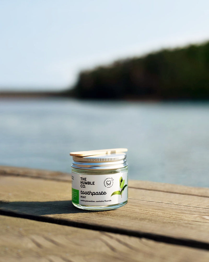 Toothpaste in glass jar – fresh mint - The Humble Co.